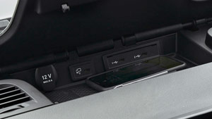 Mercedes-Benz Van smartphone integration closeup